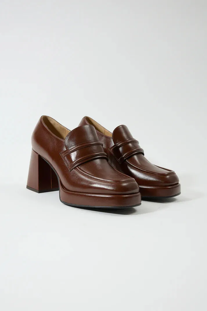 Beryl Wine   Efimia Brown