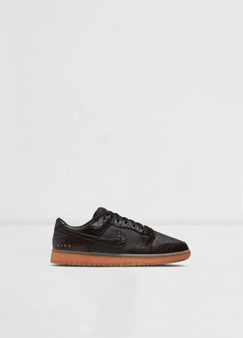 Dunk Low SE 'Velvet Brown' Sneakers