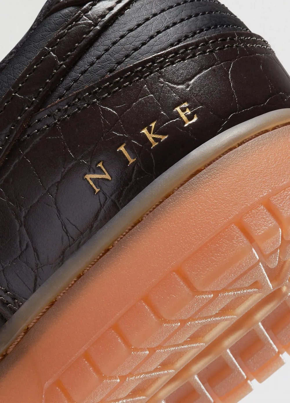 Dunk Low SE 'Velvet Brown' Sneakers
