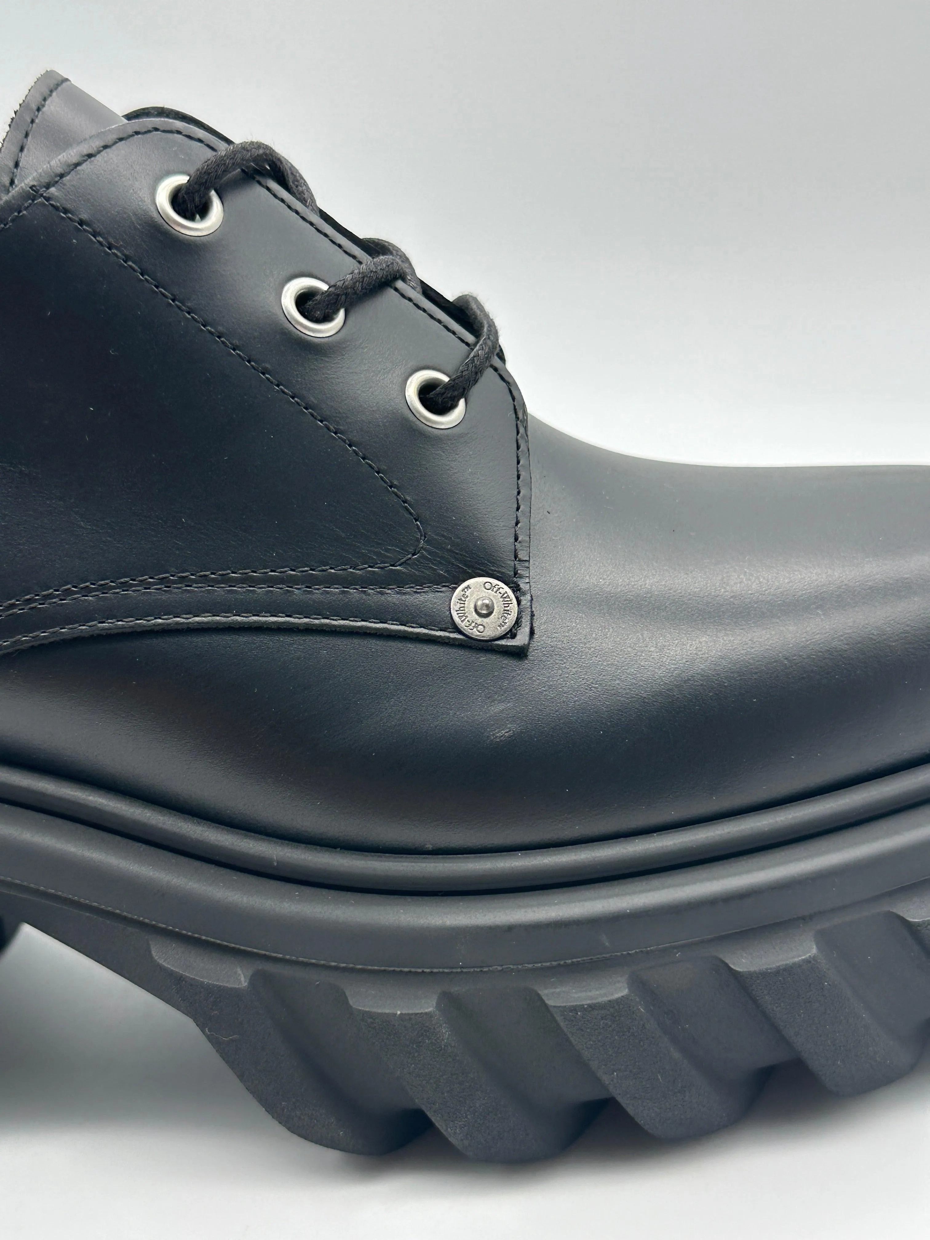 Exploration Derby Shoes