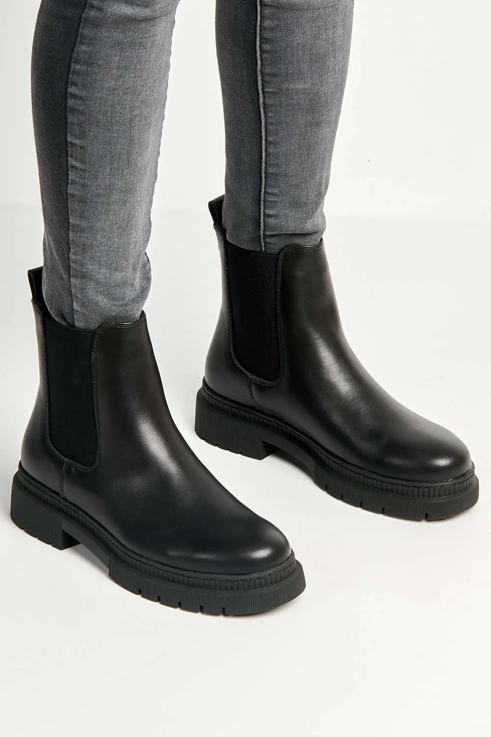 Fozia Round Toe Stretch Panel Ankle Boots in Black Matt