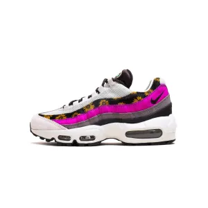 Nike Women Air Max 95 Premium Shoe