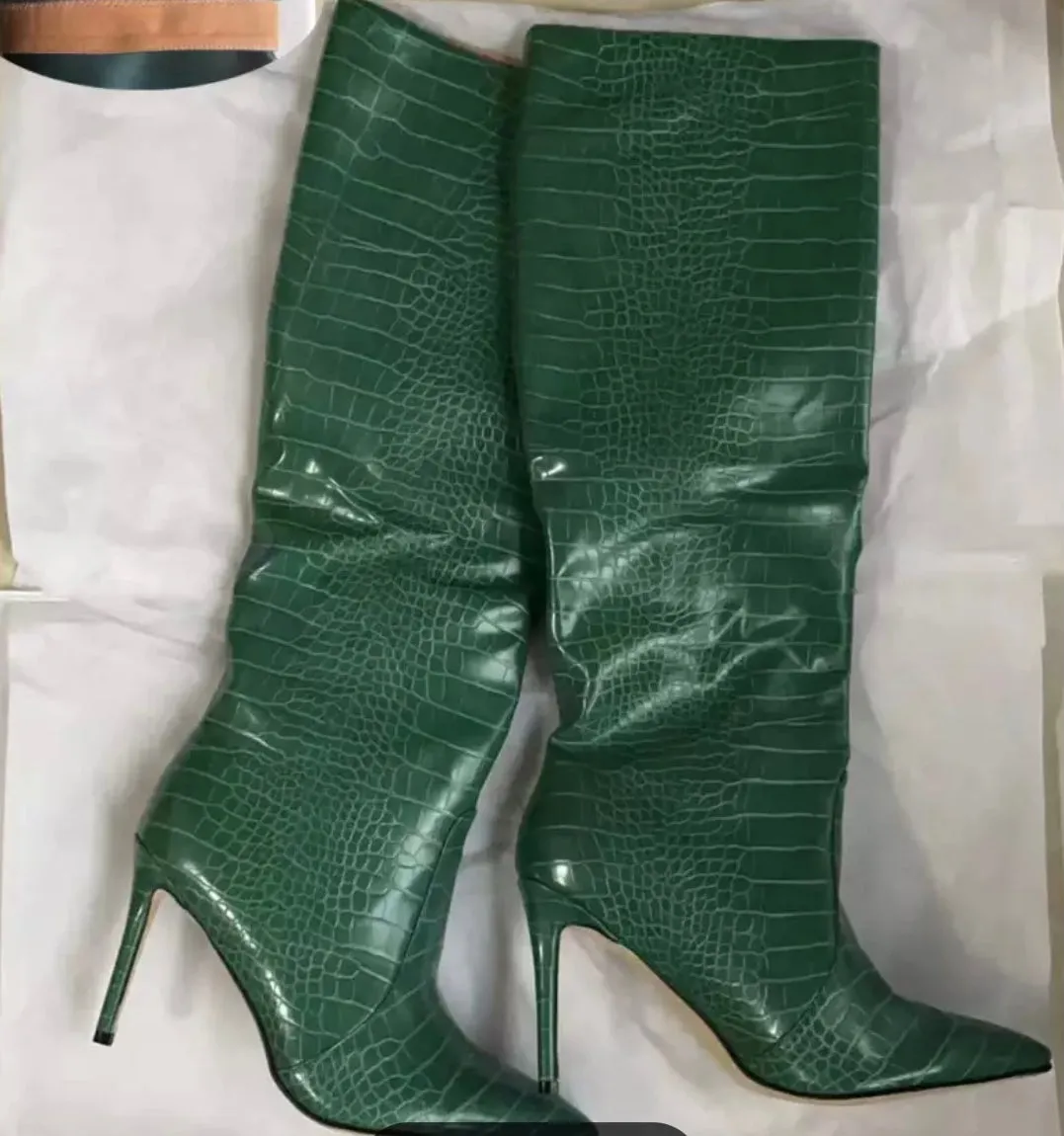 Pointed Slipon Tube Boots