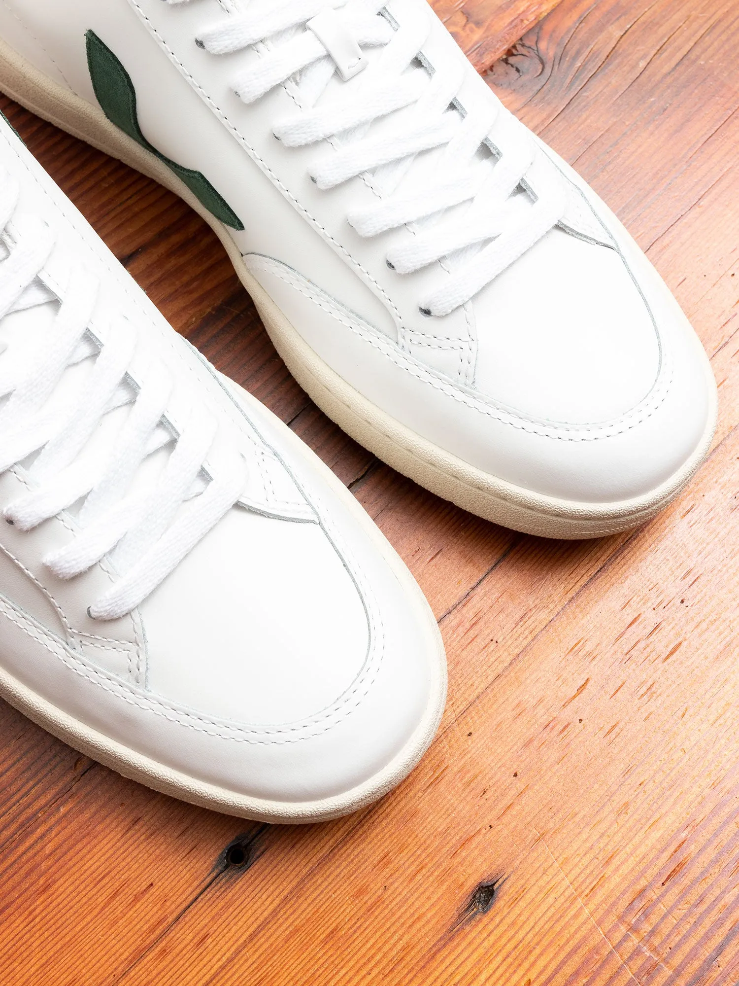 V-12 Sneaker in Extra White Cyprus