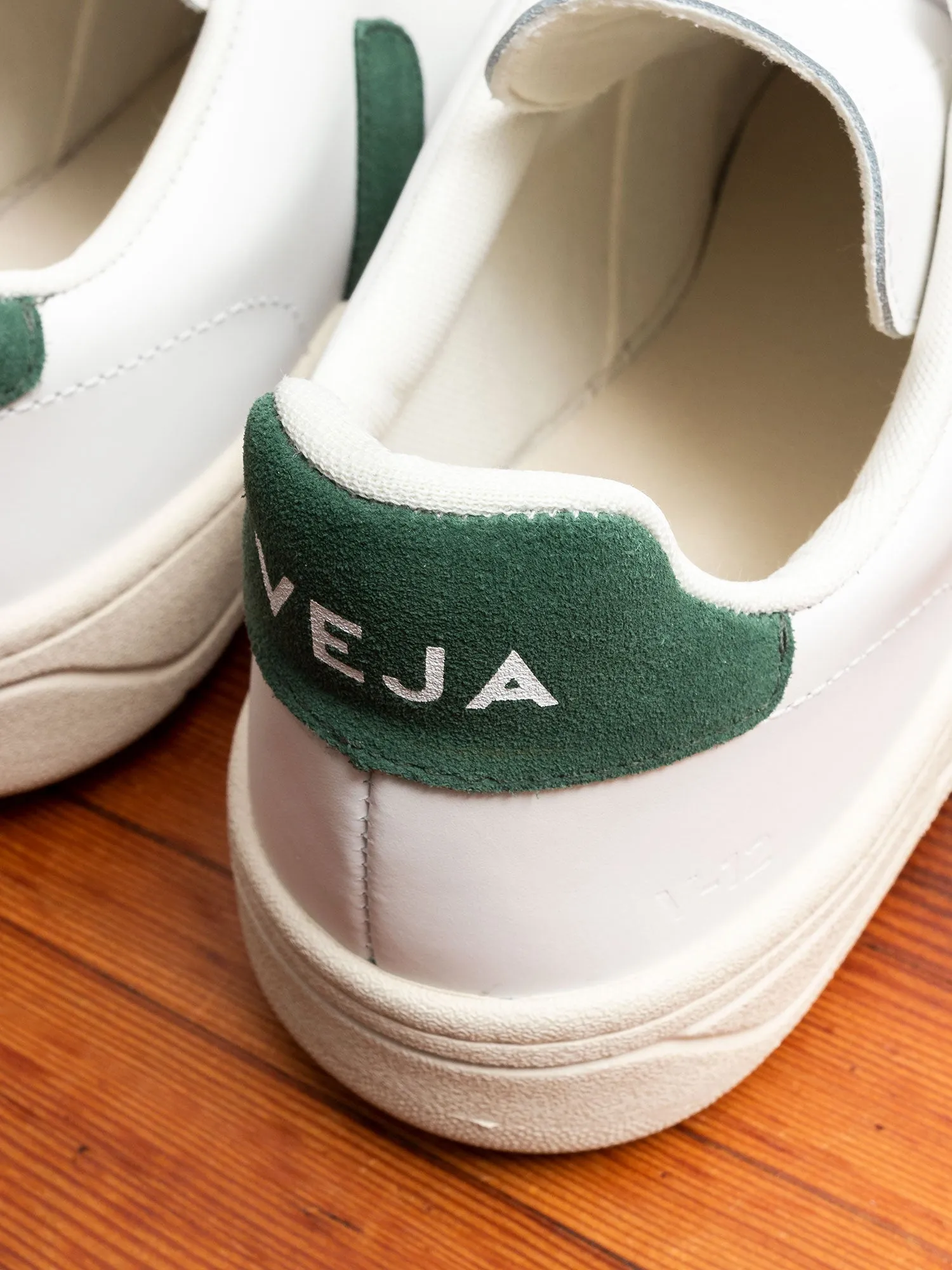 V-12 Sneaker in Extra White Cyprus